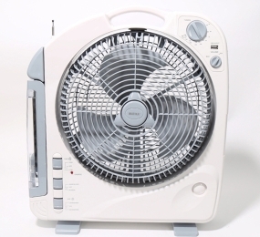 Quạt sạc điện Matika MTK-6315